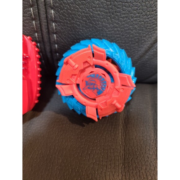 Beyblade Beywheelz Wild Fortune Destroyer with Launcher - Picture 2 of 3